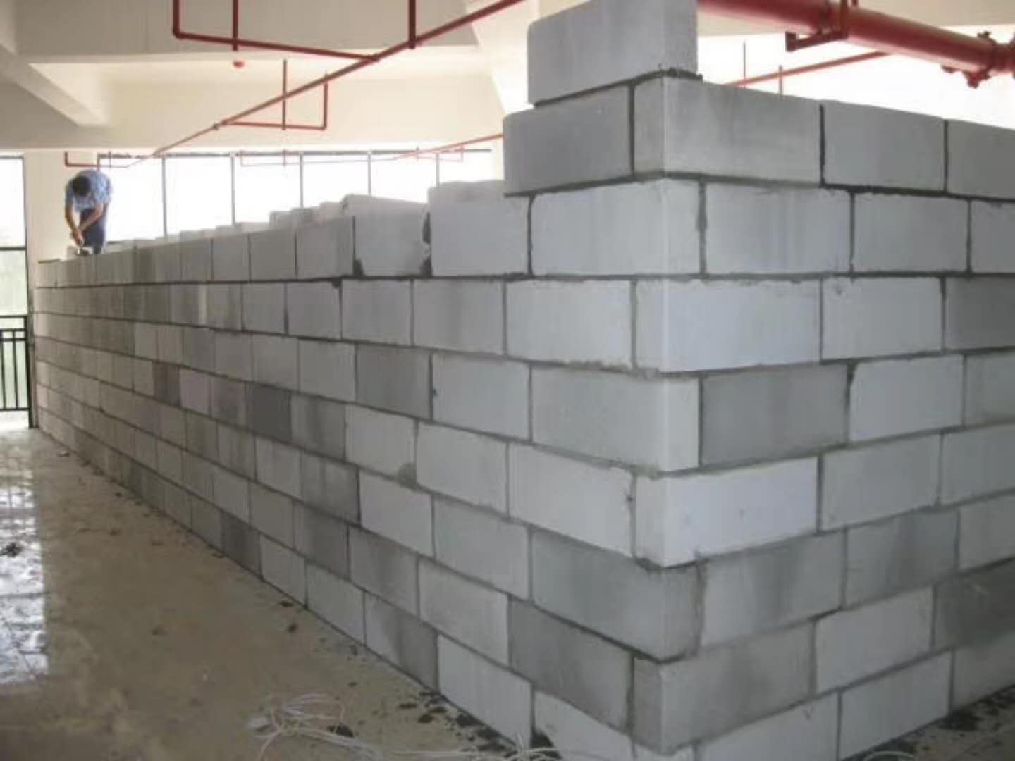 黄冈蒸压加气混凝土砌块承重墙静力和抗震性能的研究